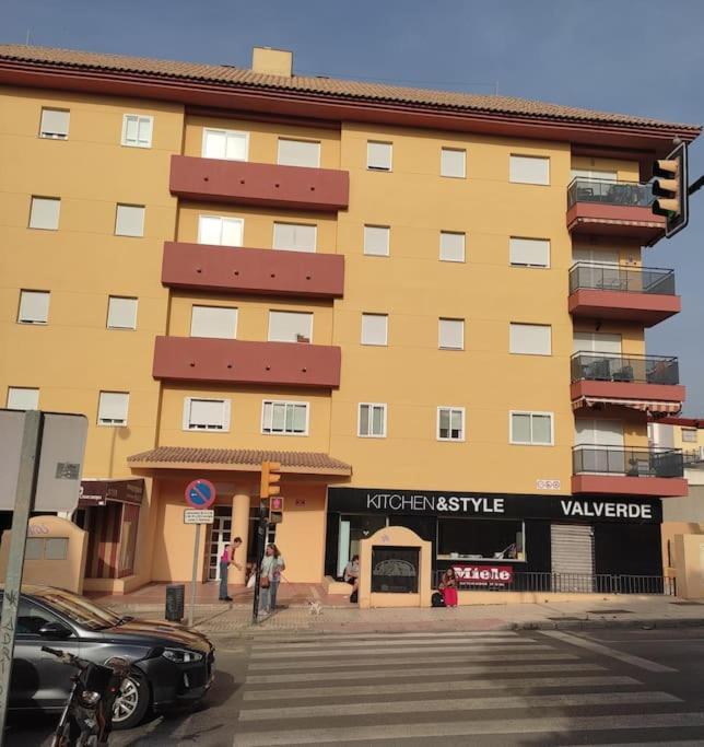Apartamento Renovado En El Centro De Benalmadena Exterior photo